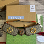 구찌 벨트백  702614