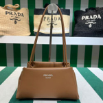 프라다 핸드백 1BA368