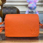 루이비통 패스트라인 웨어러블 월릿 M82085