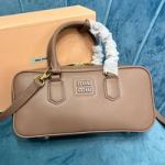 미우미우 숄더백 5BB148