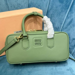 미우미우 숄더백 5BB148