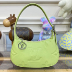 루이비통  미니 문 M82425