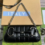 구찌 숄더백 760339