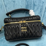 미우미우 숄더백 5BH226