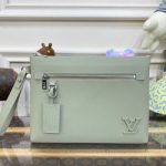 루이비통 아이패드 파우치 M69837