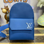 루이비통  파일럿 슬링백 M23736