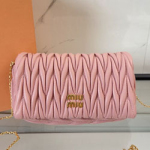 미우미우 숄더백 5BP086