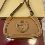 구찌 숄더백 815700