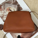 더 로우 마고백 8830